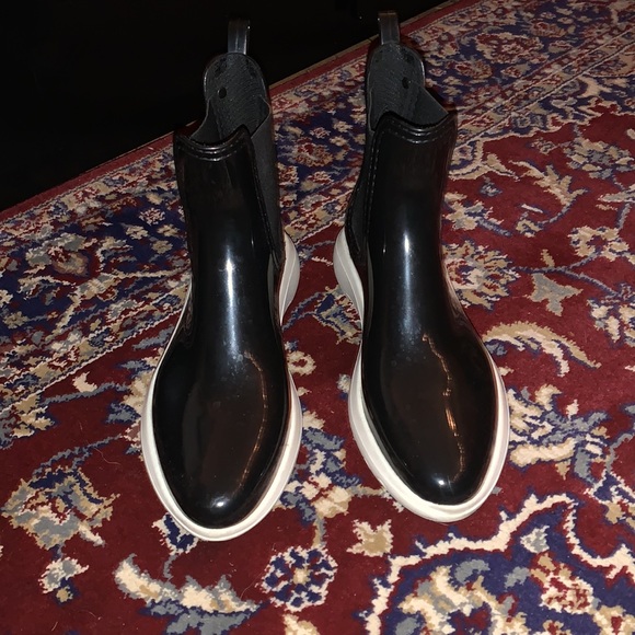 Lemon Jelly Pull-On Rainboots - Picture 2 of 3